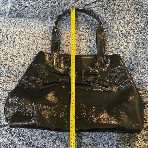 KATE SPADE SLEEK BLACK PATENT LEATHER HANDBAG CLAVERLY MARYANNE SHOULDER BAG - Picture 3 of 16